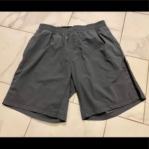 Rhone 9” Versatility short with liner